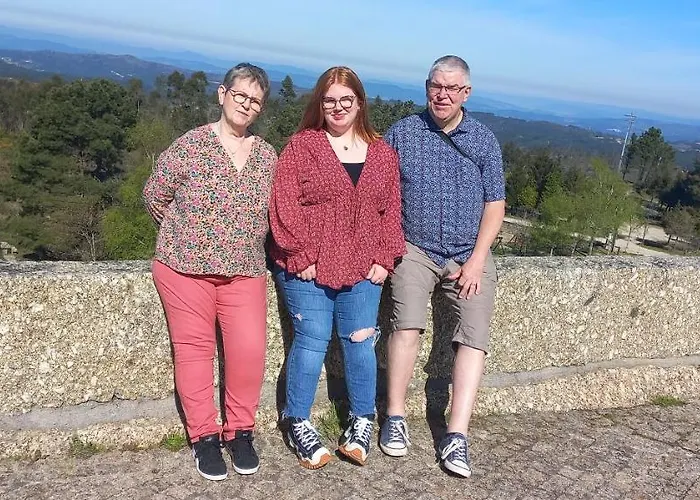 Cerdeirinhas De Basto 