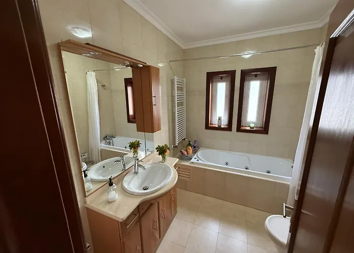 Cerdeirinhas De Basto 